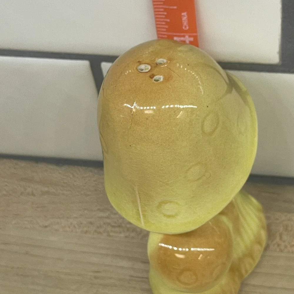 Vintage Mushroom Salt and‎ Pepper Shakers Made in Japan Yellow FLAWS 60s Yellow